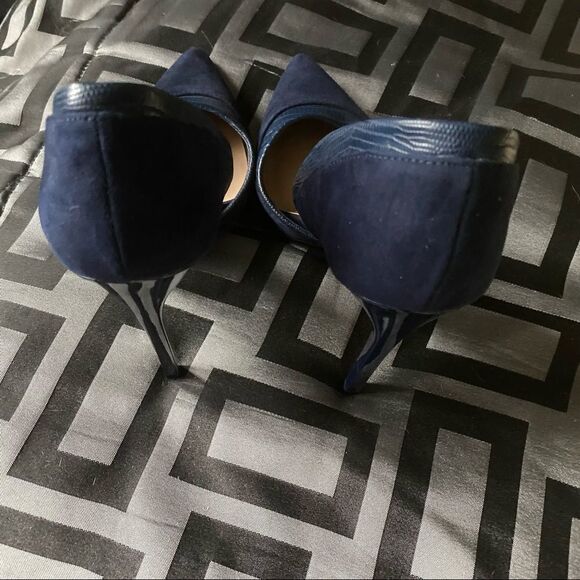 Shoedazzle suede navy blue pointy heel - Picture 5 of 11